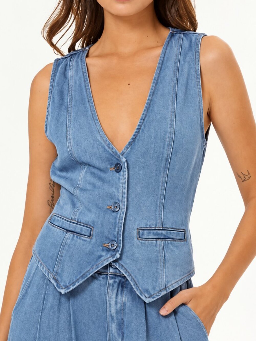 Young Fabulous & Broke YFB Veda Tencel Modal Chambray Soft Denim Vest SZ Small